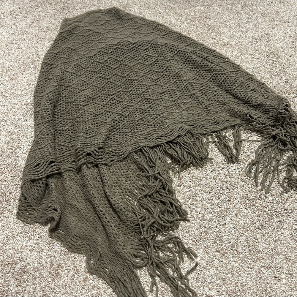 Poncho Shawl Brown Versona Knit Fringe Scarf